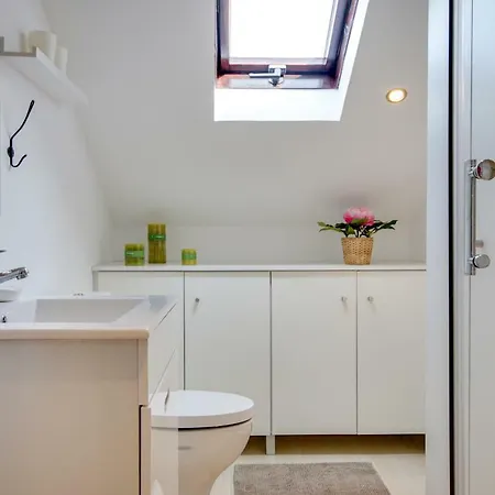 Appartement Cosy And Bright Studio For 4 In Beato Lisboa